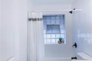 5524 Lindenwood Ave, Saint Louis, MO 63109 - Photo 16