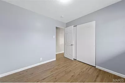 258 Palm Drive, Hazelwood, MO 63042 - Photo 14