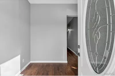 4331 Gannett Street, Saint Louis, MO 63116 - Photo 2