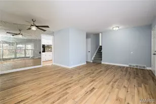 802 Delhurst Dr, Manchester, MO 63021 - Photo 10