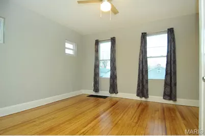 124 W Cartwright Avenue, Unincorporated, MO 63125 - Photo 38