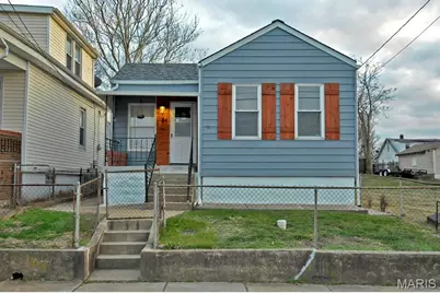 124 W Cartwright Avenue, Lemay, MO 63125 - Photo 1