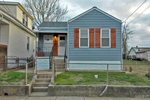 124 W Cartwright Ave, Unincorporated, MO 63125 - Photo 1