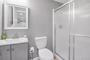 11128 Fort Samuel Dr, Bridgeton, MO 63044 - Photo 16