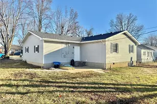 12 Oak St, Farmington, MO 63645 - Photo 6