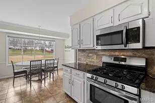 2046 Willow Leaf Dr, Saint Louis, MO 63131 - Photo 14