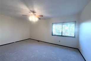 2041 Falling Brook Dr, Maryland Heights, MO 63043 - Photo 8