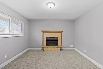 2265 Grants Parkway, Florissant, MO 63031 - Photo 2