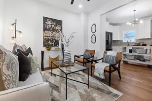 6634 Chamberlain Ave, University City, MO 63130 - Photo 2