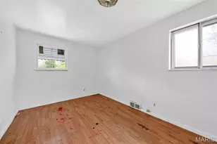 4211 Ravenwood Ave, Saint Louis, MO 63121 - Photo 14