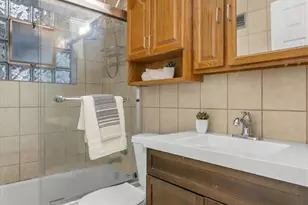 10132 Shapfield Ln, Affton, MO 63123 - Photo 16