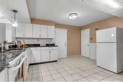 10132 Shapfield Lane, Affton, MO 63123 - Photo 10