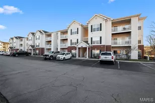 42 Kassebaum Ln, Saint Louis, MO 63129 - Photo 2