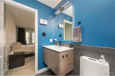 4222 Delmar Boulevard, Saint Louis, MO 63108 - Photo 30