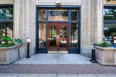 1136 Washington Avenue #407, Saint Louis, MO 63101 - Photo 2