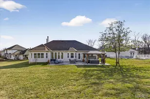 1407 Tucks Inn Ct, Lake Saint Louis, MO 63367 - Photo 40