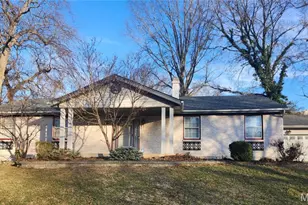 1238 Beaver Trail Dr, Ferguson, MO 63135 - Photo 1