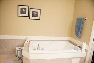 807 Harbour Town Dr E, Lake Ozark, MO 65049 - Photo 18