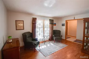 3933 Arbre Ln, Florissant, MO 63034 - Photo 8