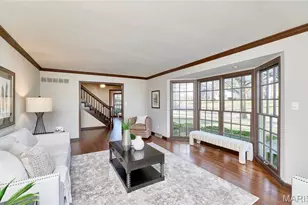 1652 Featherstone Dr, Town and Country, MO 63131 - Photo 4