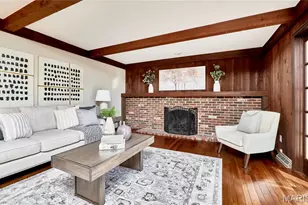 1652 Featherstone Dr, Town and Country, MO 63131 - Photo 8