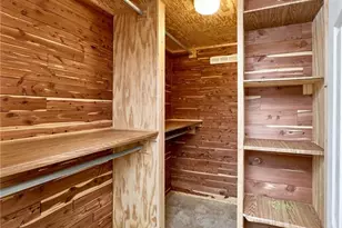 1652 Featherstone Dr, Town and Country, MO 63131 - Photo 46