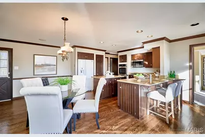 1652 Featherstone Drive, Town and Country, MO 63131 - Photo 16