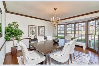 1652 Featherstone Drive, Town and Country, MO 63131 - Photo 6