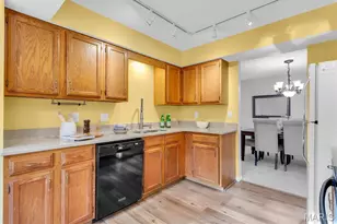 13150 Royal Pines Dr, Maryland Heights, MO 63146 - Photo 22