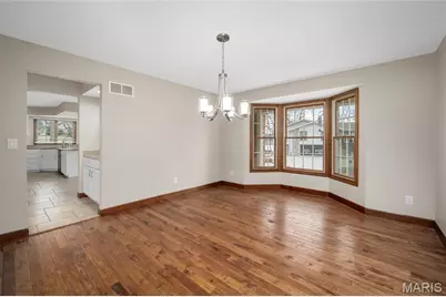 28 Marquette Drive, Lake Saint Louis, MO 63367 - Photo 10