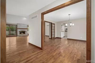 28 Marquette Drive, Lake Saint Louis, MO 63367 - Photo 8