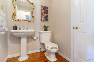 309 Greenbriar Estates Dr, Des Peres, MO 63122 - Photo 18