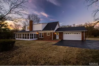 23 Williamsburg Road, Creve Coeur, MO 63141 - Photo 6