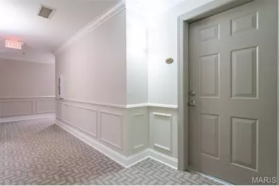 540 N and South Road #105, Saint Louis, MO 63130 - Photo 4