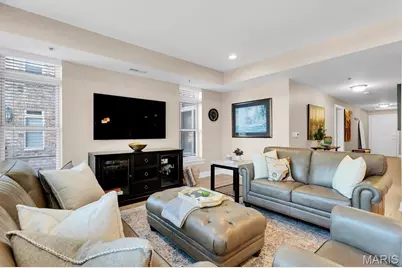 540 N and South Road #105, Saint Louis, MO 63130 - Photo 8