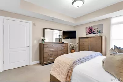 540 N and South Road #105, Saint Louis, MO 63130 - Photo 26