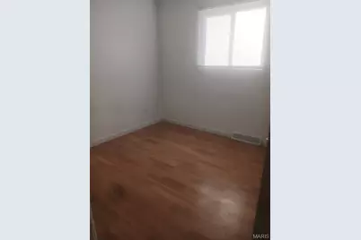 1157 Scott, Saint Louis, MO 63138 - Photo 8