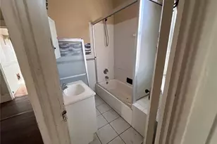 4940 Berthold Ave, Saint Louis, MO 63110 - Photo 26