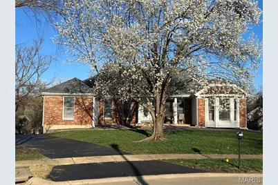 1905 Kings Row Manor, Unincorporated, MO 63146 - Photo 1