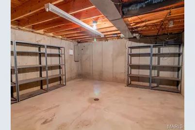 2402 S 10th Street, Saint Louis, MO 63104 - Photo 16