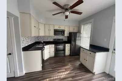 1012 Bates Street, Saint Louis, MO 63111 - Photo 6