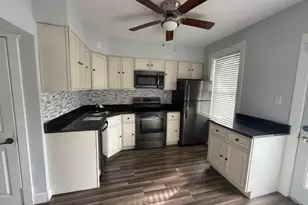 1012 Bates St, Saint Louis, MO 63111 - Photo 6