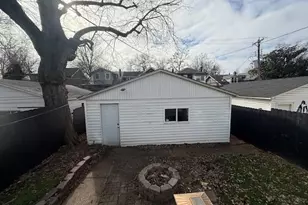 1012 Bates St, Saint Louis, MO 63111 - Photo 16