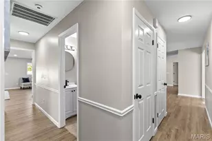 7 Chevington Ct, Ballwin, MO 63011 - Photo 16