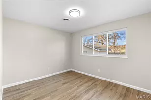 7 Chevington Ct, Ballwin, MO 63011 - Photo 22