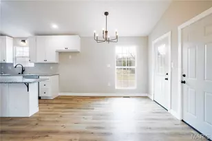 1123 Moulton St, De Soto, MO 63020 - Photo 4