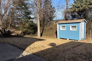 1125 Walker Ave, Saint Louis, MO 63138 - Photo 12