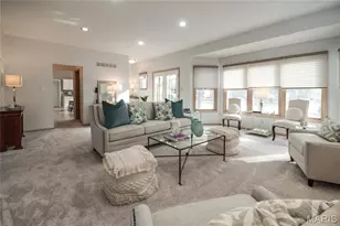 12762 Hezel Ln, Creve Coeur, MO 63141 - Photo 4