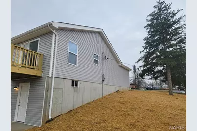 1051 Smith Avenue, Ferguson, MO 63135 - Photo 8