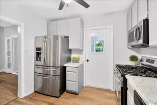 619 N Bompart Ave, Saint Louis, MO 63119 - Photo 16